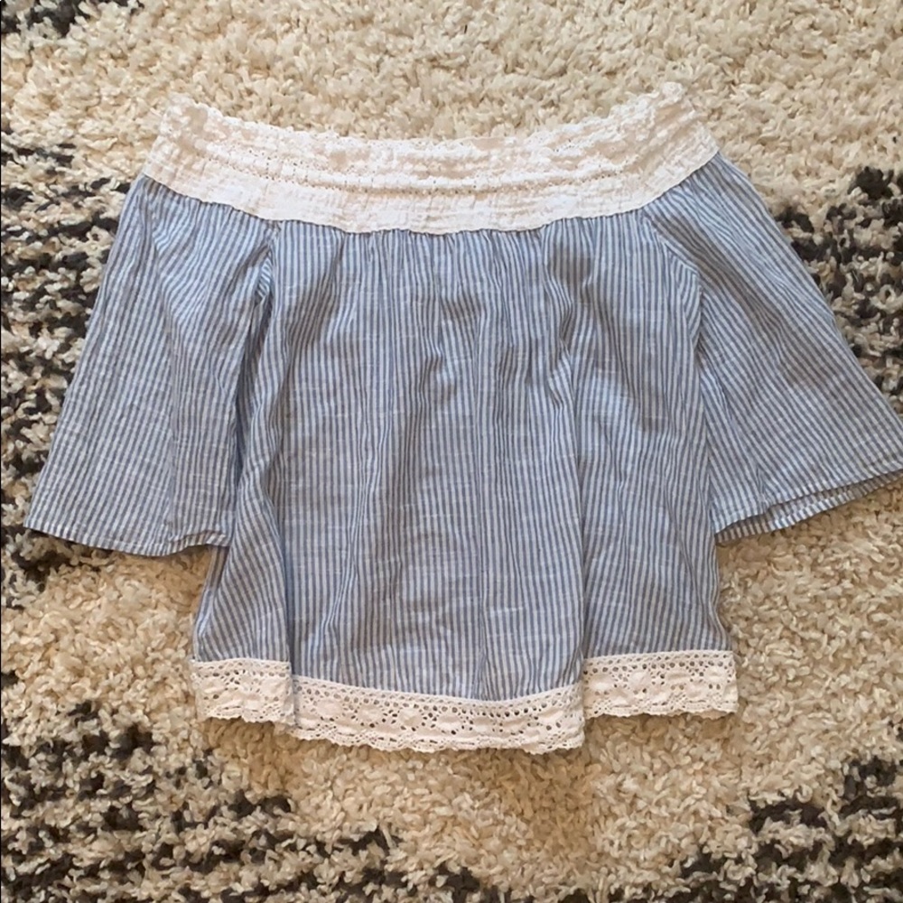 Women’s small aerie blouse